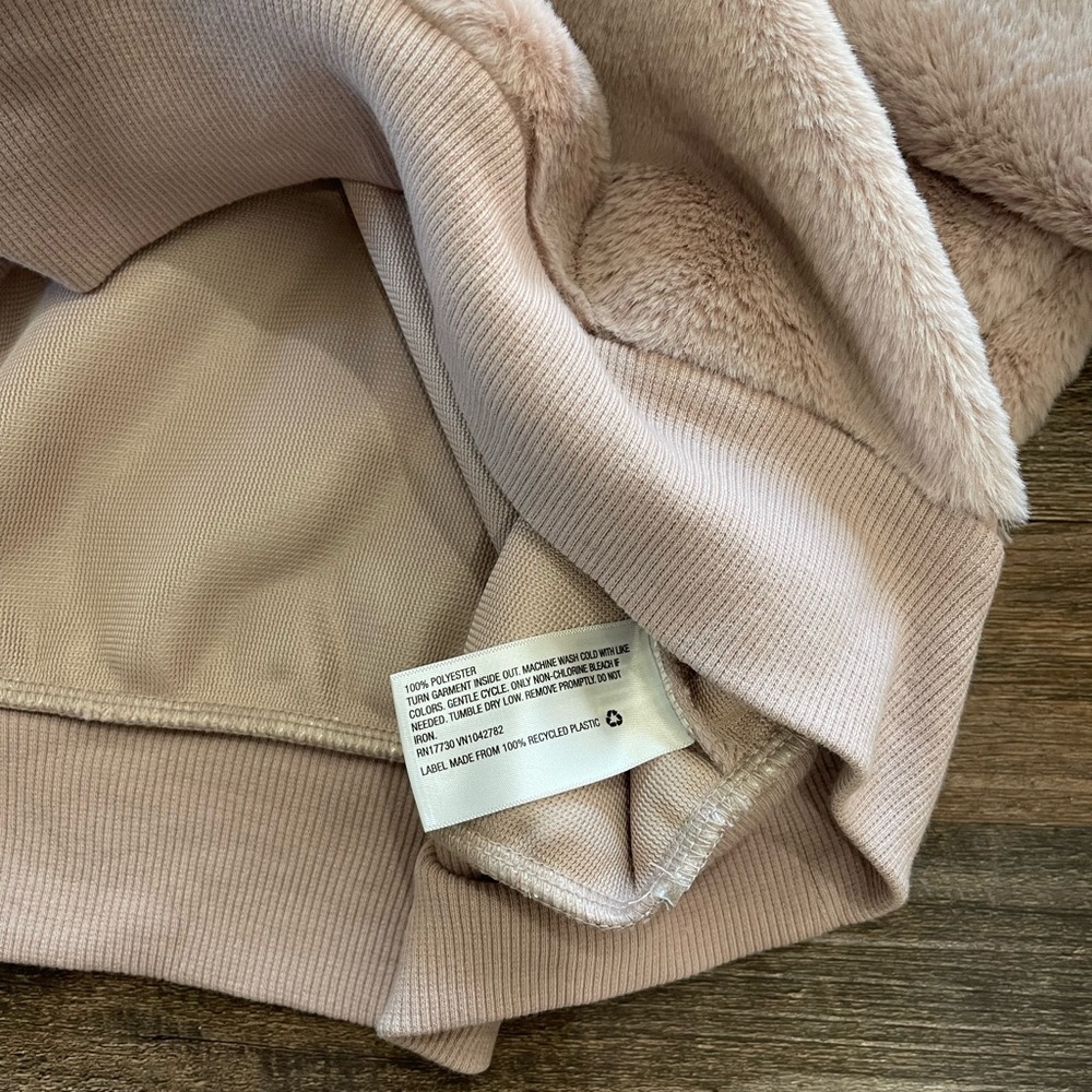 Wild Fable Pale Pink Fur Sweatshirt - Picture 3 of 4